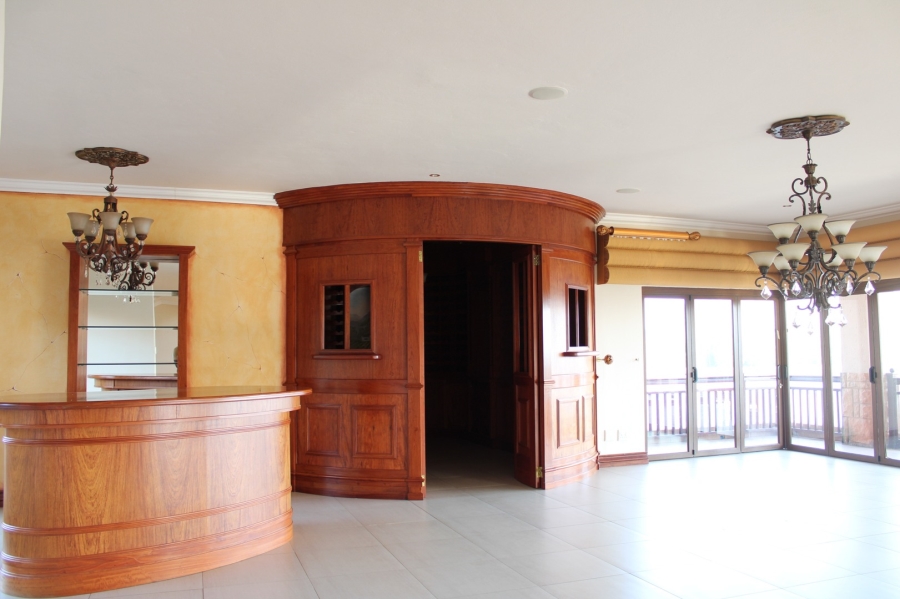 5 Bedroom Property for Sale in Birdwood Estate North West